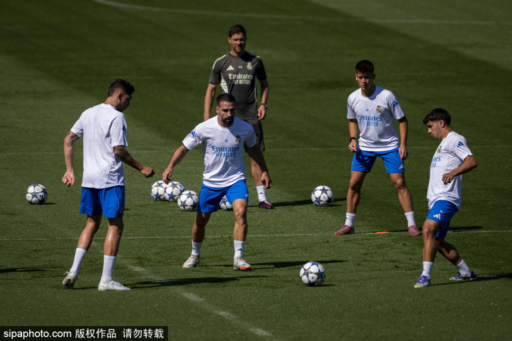 南宫娱乐平台 -转会期体能课后，新疆广汇门线救险备战意甲，目标明确，球探报告显示潜力的简单介绍