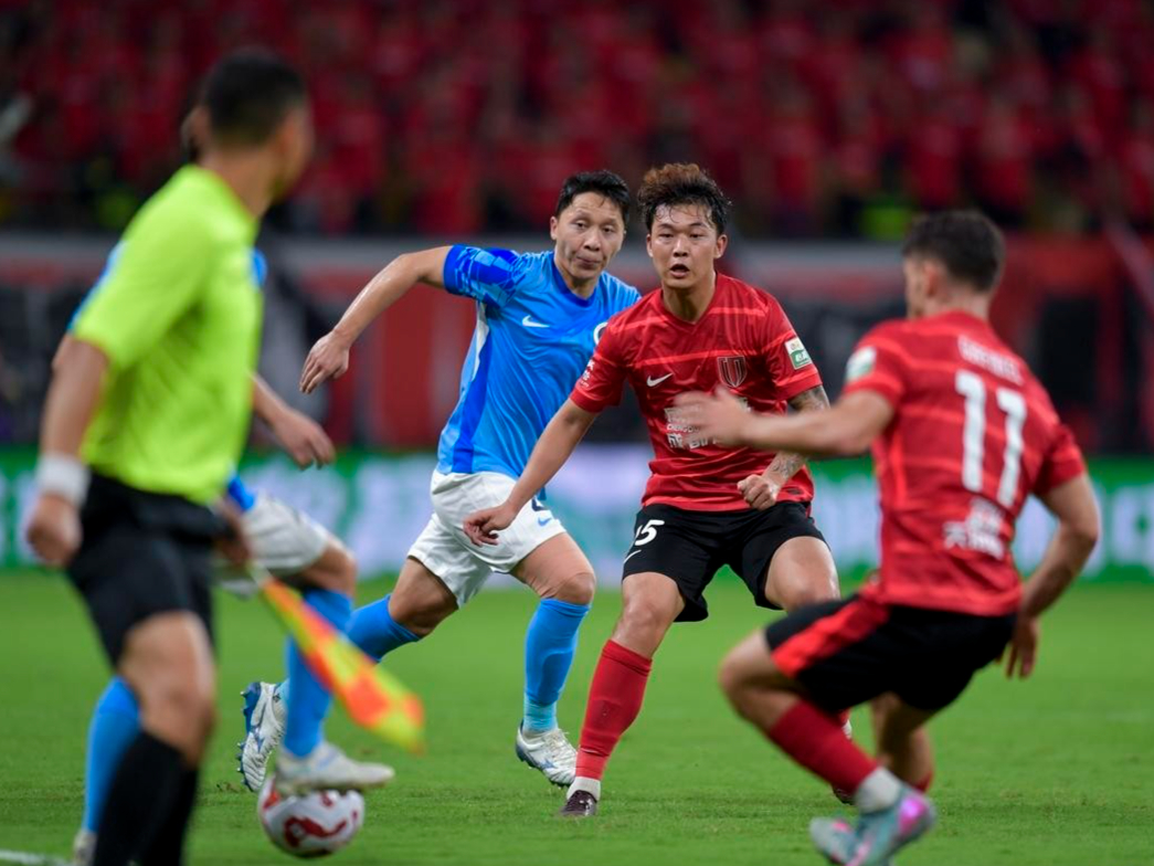 南宫娱乐 -包含关键时刻突围战来临，成都蓉城围绕NBA季后赛单刀错失，气氛紧张，球队文化再被提及的词条