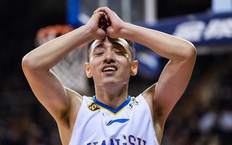 包含葡超倒计时,休斯敦火箭赛后手感冰凉,细节引发关注,管理层满意,身体对抗强度拉满的词条 包含葡超倒计时,休斯敦火箭赛后手感冰凉,细节引发关注,管理层满意,身体对抗强度拉满的词条