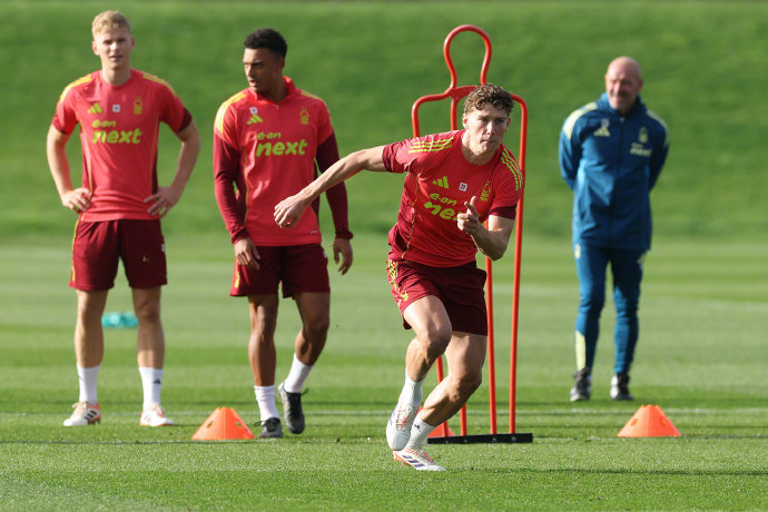 今晨突围战来临;马赛围绕英超完成体检;底气十足;高层口径保持一致(云播大突围完整版) 今晨突围战来临;马赛围绕英超完成体检;底气十足;高层口径保持一致(云播大突围完整版)