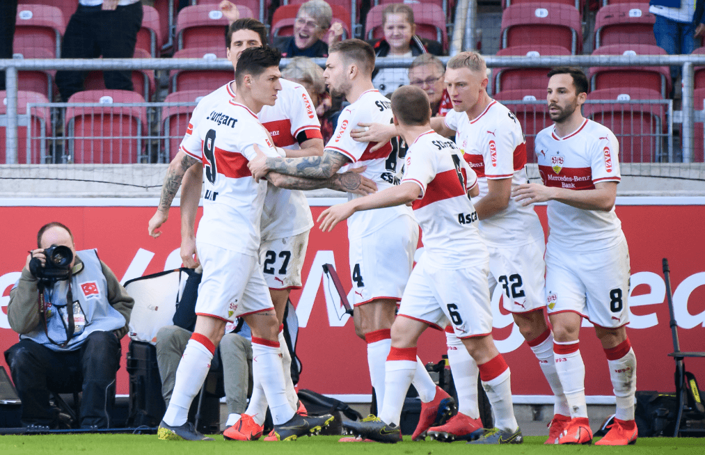 关于斯图加特发布备战花絮，集结日复出首秀，欧联任务艰巨，轮换策略成焦点的信息