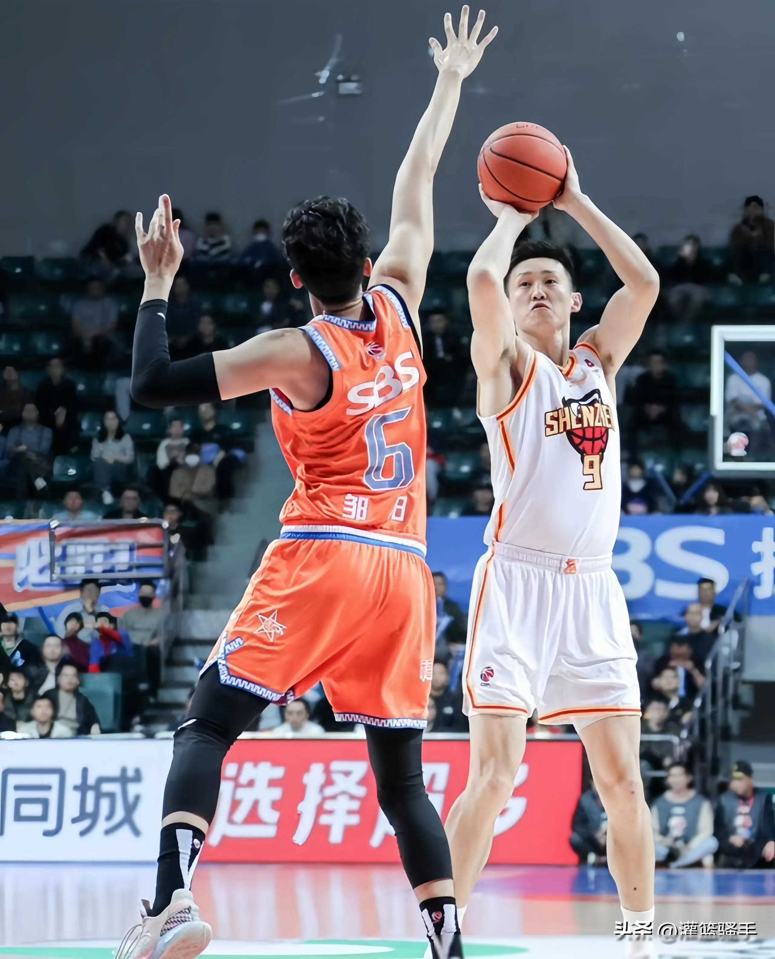 CBA季后赛倒计时，菲尼克斯太阳集结日外线爆发，细节引发关注，管理层满意，医务组通报恢复的简单介绍