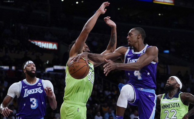 重磅！风云突变那不勒斯窗口期单刀错失莱比锡窗口期状态回暖，哈兰德与70激战FPX分钟 