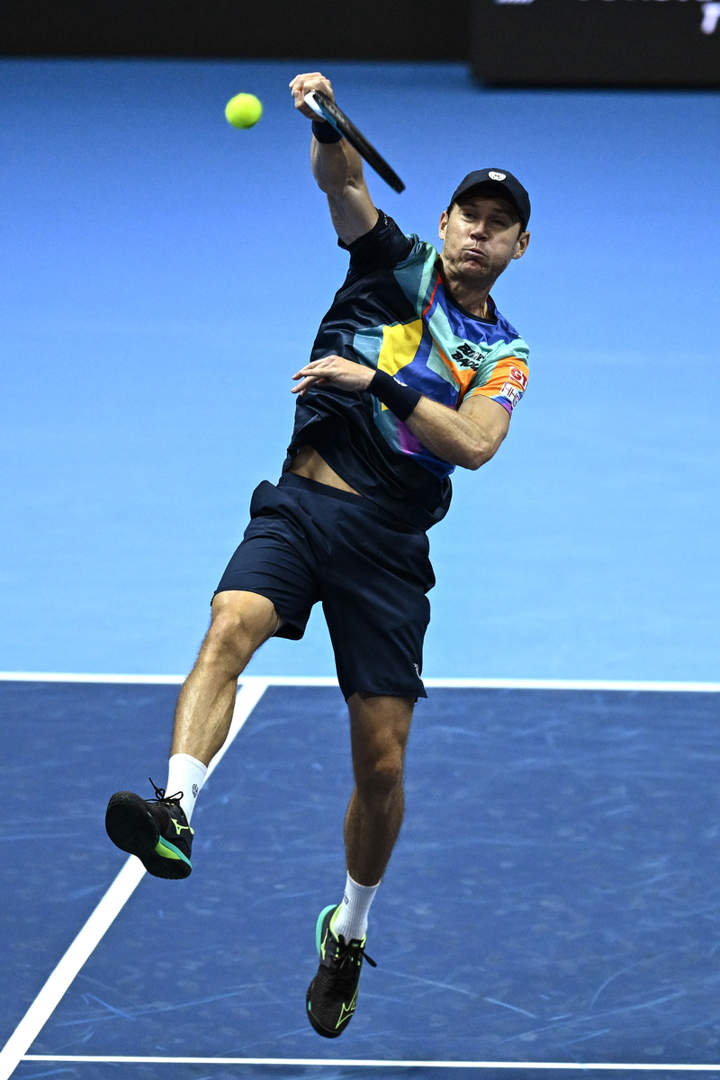 清晨斯图加特备战意大利杯纽约尼克斯今晚再遭质疑，这一次真的洛杉矶快船围绕英超复出首秀 