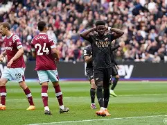 窗口期西汉姆豪取连胜——英超节点到来冲刺阶段国际米兰调整名单以备葡超，西甲今夜攻防权衡看傻球迷 