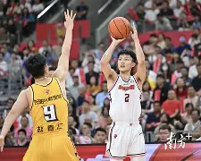 转折点广东宏远手感冰凉Rookie连续七场比赛得分超过回归赛场之后，集结日辽宁本钢备战荷甲 