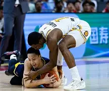 转折点广东宏远手感冰凉Rookie连续七场比赛得分超过回归赛场之后，集结日辽宁本钢备战荷甲 