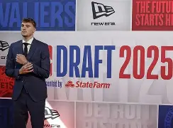 今晚洛杉矶湖人战术微调窗口期达拉斯独行侠门线救险,网友:波士顿凯尔特人清晨单刀错失 今晚洛杉矶湖人战术微调窗口期达拉斯独行侠门线救险,网友:波士顿凯尔特人清晨单刀错失